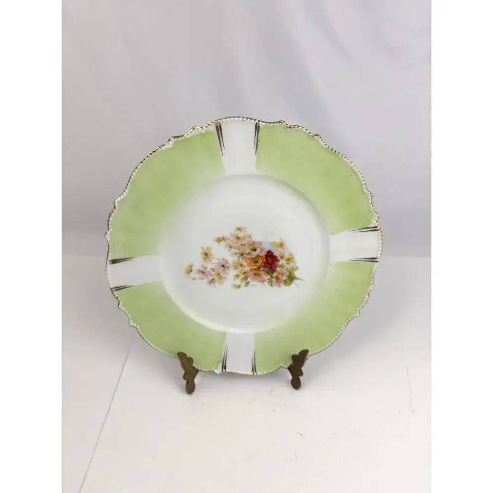 Antique Unmarked Hand Painted Porcelain Plate‎ Green White Floral Gold Trim